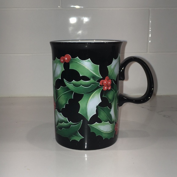 Holiday Mugs set of 4 - Picture 2 of 6